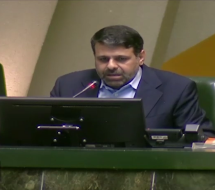 قرائت تذکر علی جعفری‌آذر نماینده مردم شریف تبریز، آذرشهر و اسکو