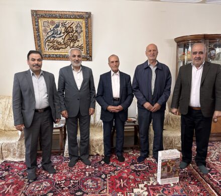 تجلیل دکتر جعفری آذر از معلم پیشکسوت تبریزی