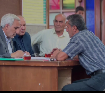 میز خدمت و سخنرانی دکتر جعفریآذر در مصلی نماز جمعه سردرود