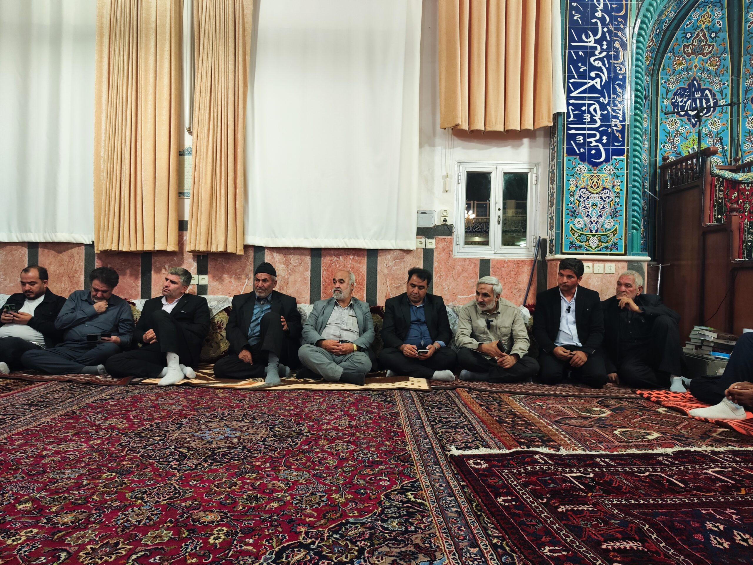 دیدار صمیمی و بررسی مشکلات اهالی شریف روستای امیردیزج آذرشهر