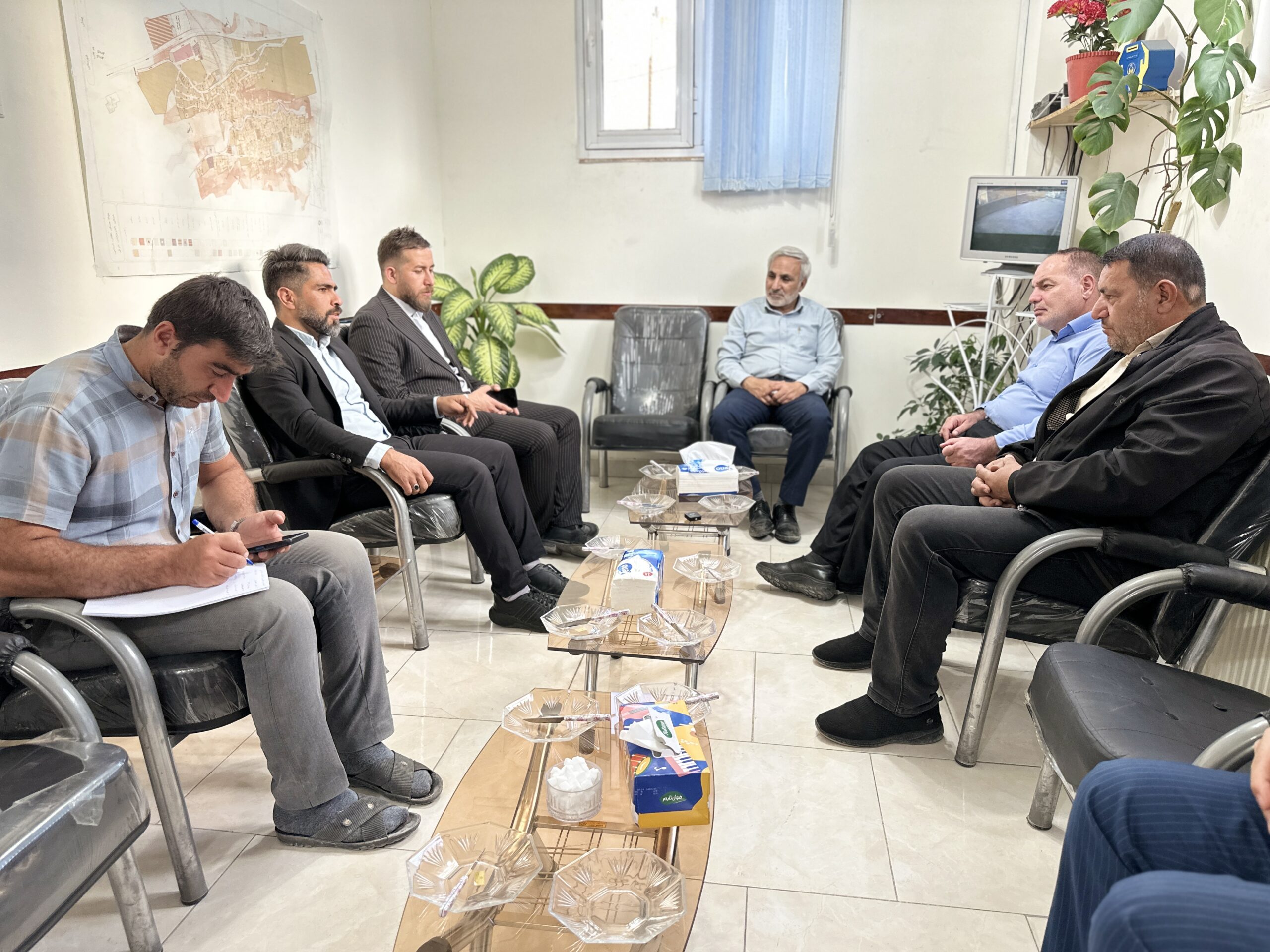 بررسی میدانی مشکلات زیرساختی کهنمو