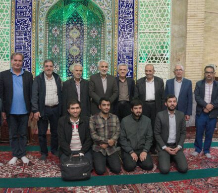 دیدار مردمی با جمعی از مردم شریف در مسجد طوبی