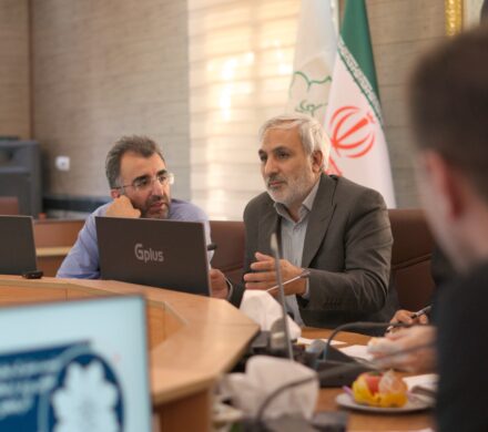 جلسه بررسی مشکل آنتن‌دهی تلفن همراه در سطح شهر و مناطق مختلف