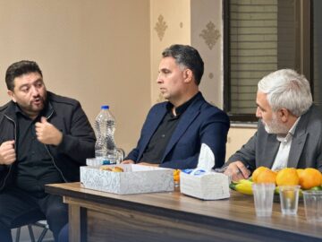 نشست دکتر جعفری آذر با جمعی از مهندسین استان